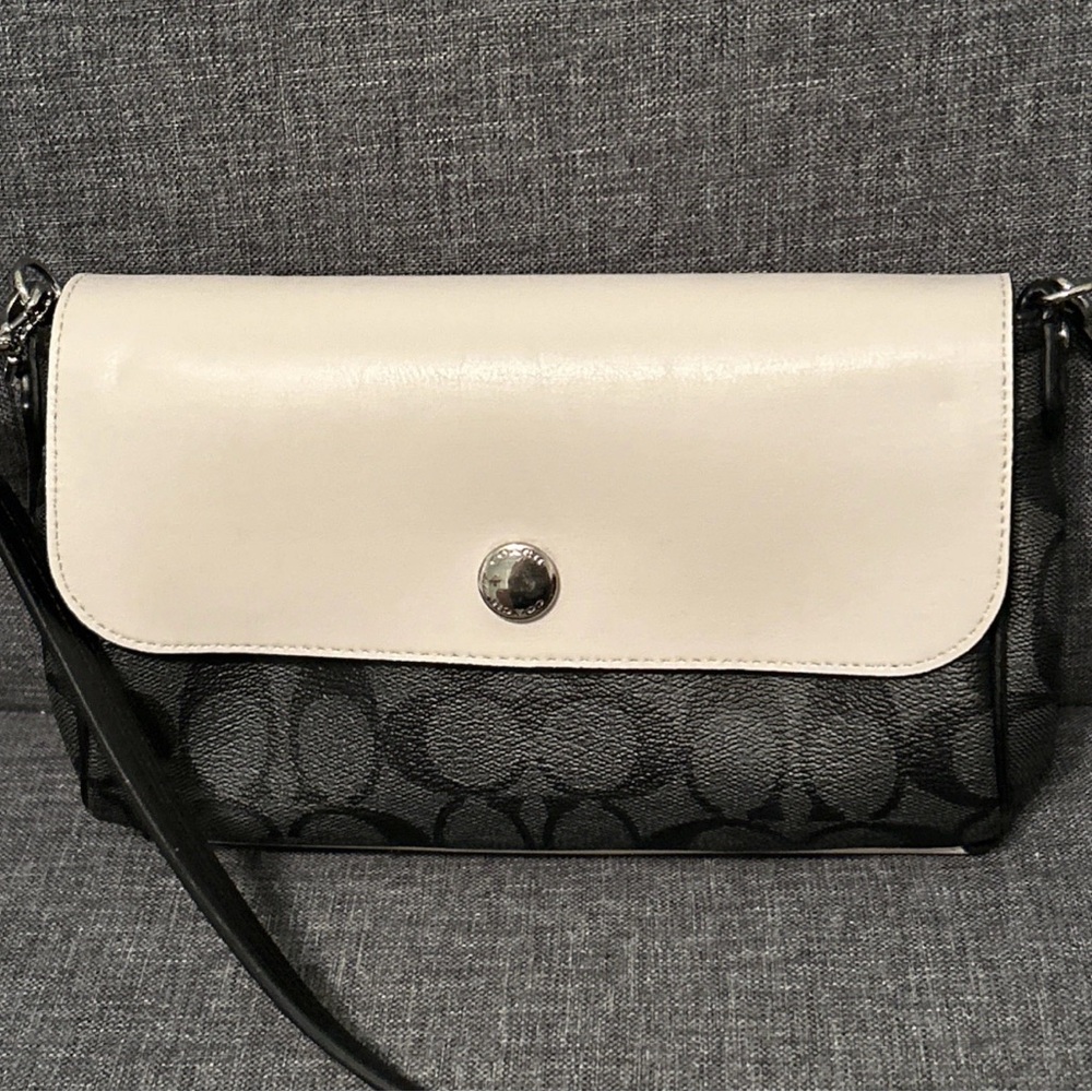COACH Reversible Crossbody 2in1 Black and White Bag